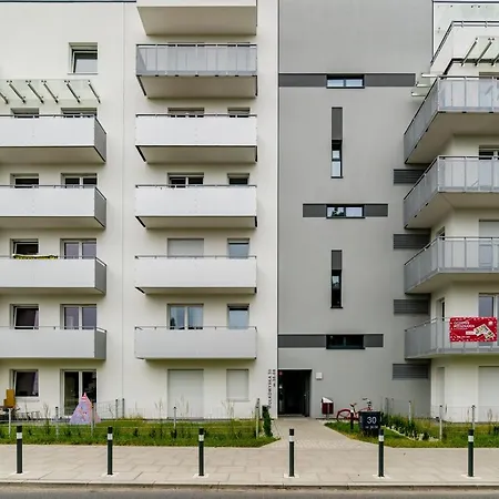 Apartment Malta By Renters Poznan